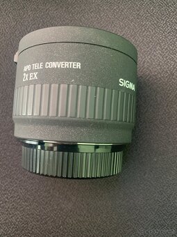 Nikon D7200 - super stav, 3x baterie a příslušenství - 9