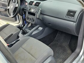 Volkswagen Golf Variant - 9