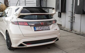 Honda Civic TypeR FN2 2.0 i-VTEC 148kW Championship White - 9