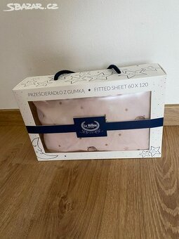Set do postýlky La Millou sada polštářku, deky a prostěradla - 9