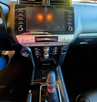 Land Cruiser 2.8 150kW 34tis. km 2023 tažné 3t - 9