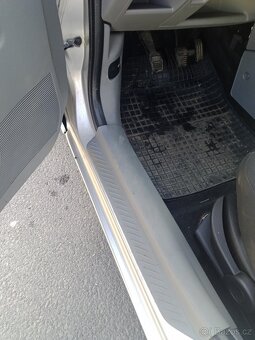 Mazda 2 - 9