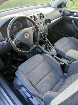 Volkswagen Jetta 2.0 tdi - 9