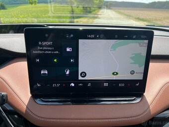Škoda Enyaq iV 80, 150KW Tepelné čerpadlo, head-up display - 9