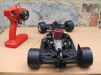 Kyosho FERRARI F1 2004 De Agostini R/C 1:8 - 9