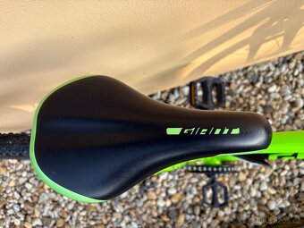 Lehké dětské kolo Giant Arx 24 - 9