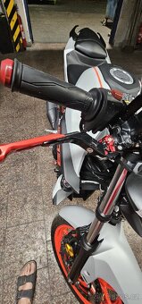 Yamaha mt 03 - 9