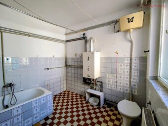 Prodej menšího RD 222m2 s dvorkem a zahrádkou, Uherský Brod - 9