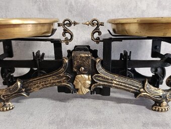 Staré dvoumiskové váhy se ženou po kompletní renovaci - 9