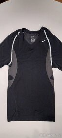Funkční triko Nike - 9