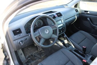 Volkswagen Golf 1,9TDI 77KW, STK 2/2026, KLIMA, r.v. 2004 - 9