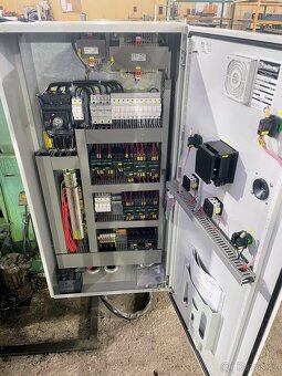 Hrotový soustruh TOS SU80 A / 5000 - 9