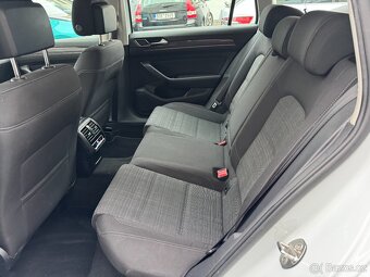 VW Passat B8 2.0 TDI 110kW DSG Tažné ACC Kamera Navi Virtual - 9