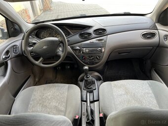 Ford Focus Ghia 1.8tdci 66kw - 9