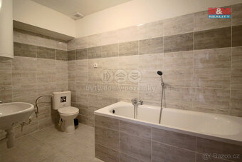 Pronájem bytu 2+kk, 50 m², Trutnov, ul. Novodvorská - 9