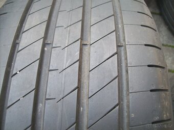 alu kola Superb III Passat B8 letní GY F1 235.40.19 95% - 9