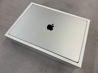 MacBook Pro M1 Max 16", 64 GB RAM, 2TB SSD - 9