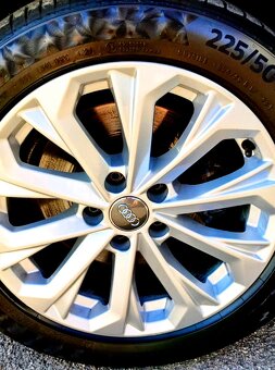 Audi A4 AvantUltra ,S tronic 110kw,2.0TDi 128tis.km Top stav - 9