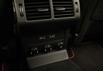 Jaguar F-Pace, 20D PRESTIGE AWD CZ - 9