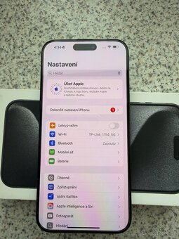 Apple iPhone 15 Pro Max 256GB černý - 9