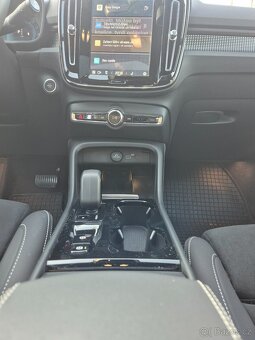 Volvo XC40 B3 mild hybrid 2023, ČR, záruka do 10/2027 - 9