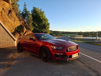 Ford Mustang GT sleva - 9