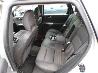 Volvo V50 1,6 D - 9