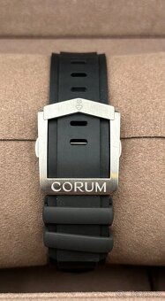 Corum, model Worldtimer Legend, original hodinky - 9