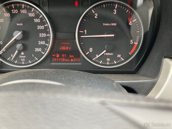 BMW Řada 3, BMW 318D Combi Manual 2.0TDI - 9