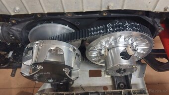 Can Am Outlander 1000R Xxc 97HP/140km/h - 9