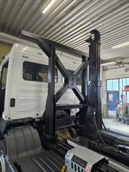 MERCEDES BENZ ATEGO 1524 HÁKOVÝ NOSIČ "TRAKTOR" - 9