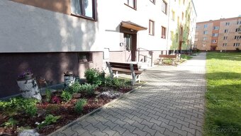 Byt 2+1, 54m2, lodžie - krásné prostředí - 9