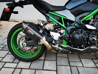 Kawasaki Z900 - 9