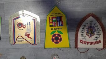 Prodám originální vlaječky klubů fotbalových vzácné - 9