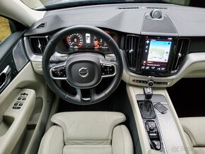 XC60 T5 2.0 184kW INSCRIPTION AT8 AWD 1maj ČR vzduch tažné - 9