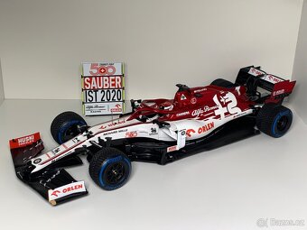 Prodám modely F1 1:18 - 9