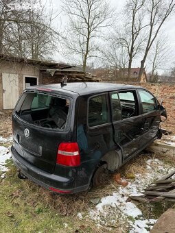 Volkswagen Touran Facelift 1.9 TDi 2007 NA NÁHRADNÍ DÍLY - 9