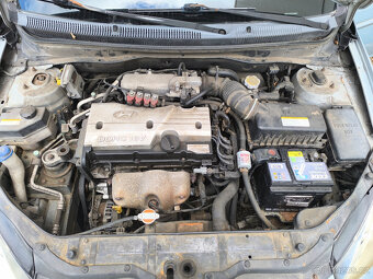 Hyundai Accent veškeré díly z vozu - 9