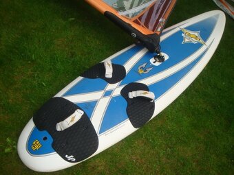 Windsurfing Komplet s dvěma plovákama a dvěma plachtama - 9