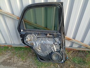 Dveře Fiat Sedici. - 9
