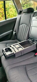 Mercedes-Benz W211 - 9