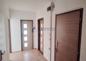 Pronájem bytu 3+kk/L, 68m2, ul. Křejpského, Praha 4 - Chodov - 9