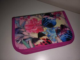 Batoh s penálem zn. Topgal 1 - 9