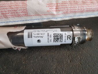 Pravý stropní airbag Škoda Rapid 2015, 5JJ880742 - 9