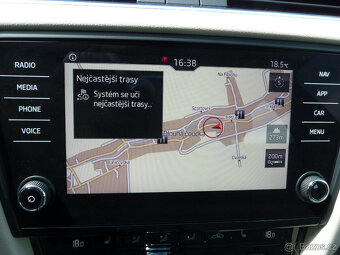 Š.Octavia 1.6TDi 85kw DSG STYLE PLUS po 1.majiteli - - 9