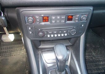 Citroën C5 2,0HDI 120KW perf.stav,automat nafta automat - 9