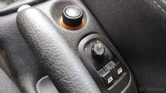 Peugeot 206 1,6 16V CC - 9