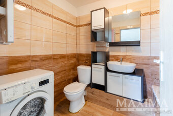 Dům 6 a více o ploše 297 m2 - Hostomice, Hostomice - 9