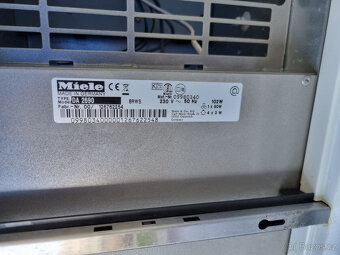 Vestavná digestoř Miele DA 2690 - velmi tichá a výkonná - 9