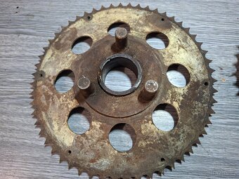 Jawa 50 pionyr, mustang - rozeta - 9